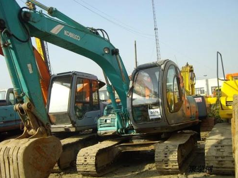 挖掘機陷車，你需要了解以下方法